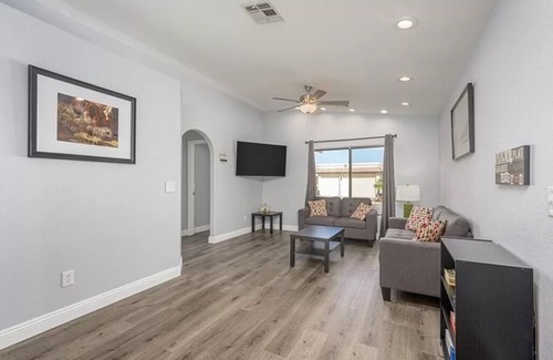 Holiday Shores House | Steps away from the River, very quiet neighborhood,