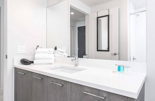 West Avenue Apartment | Steps from Miami Attractions | Walkable South Beach Studio
