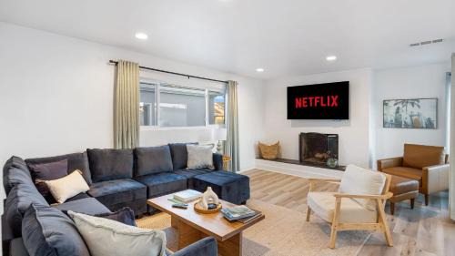 West Newport House | Steps from the SandBoardwalk Outdoor Dining Parking and Patio in Newport