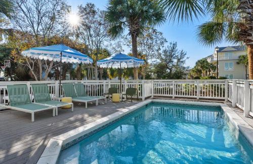Crystal Shores House | Steps to Beach Arcade Game Room Pool Hot Tub Calico Scallop by AvantStay