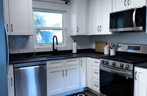 Bonnie Brae Cottage | Steps to Beach and located in the heart of the Flagler Ave. district.