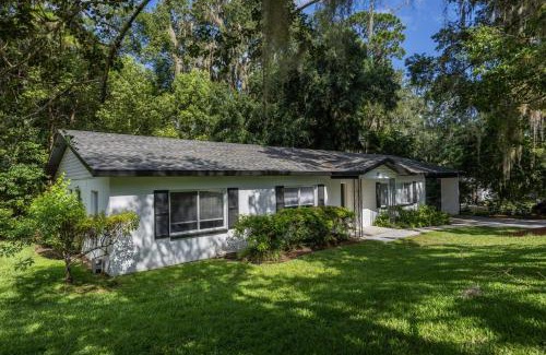 Gainesville House | Steps to UF Stadium Game Zone Fun Sleeps 14
