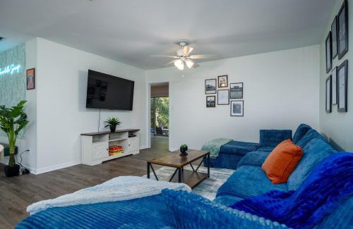 Gainesville House | Steps to UF Stadium Game Zone Fun Sleeps 14