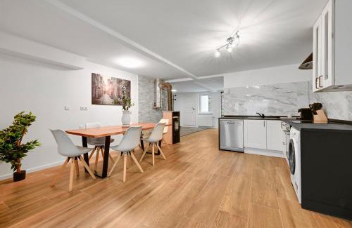 Burg an der Wupper Apartment | Stilvolle Apartments mit Kamin - Schlossblick und großer Terrasse 2-4 Zimmer 50-140qm - nahe A1 und Schloss Burg - Köln