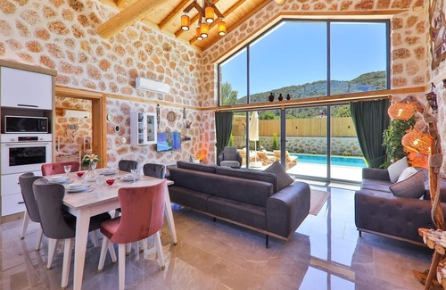 Sarıbelen Villa | Stone architecture villa for 5 people with sauna and jacuzzi in nature