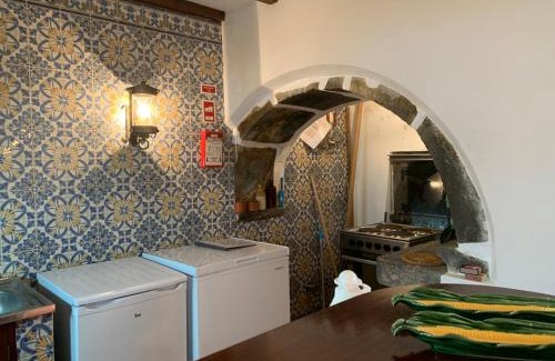 Ponta Delgada House | Stone House - Sete Cidades