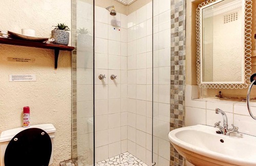 Strand House | Strand Family 6 Sleeper Cottage En-Suite