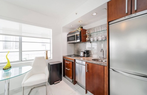 South Beach Apartment | Strand Ocean Drive Suites