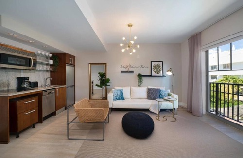 South Beach Apartment | Strand Ocean Drive Suites