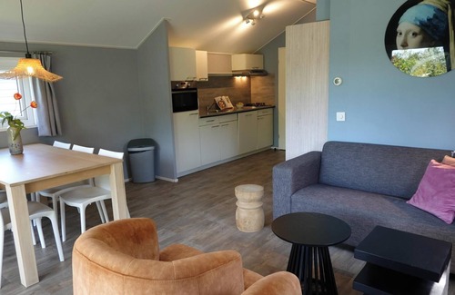 Sint Maartensvlotbrug House | Strand49. nl Glamping bungalow close to the beach 6 people WiFi 3 bedrooms