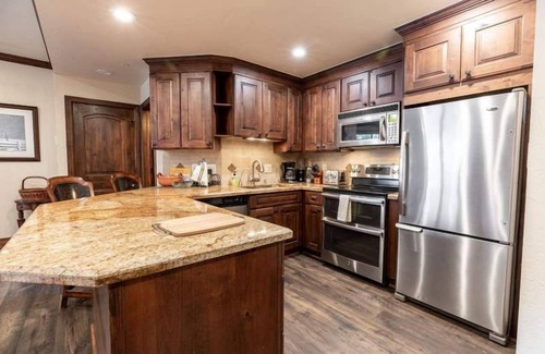 Beaver Creek Condo | Strawberry Park On The Slopes In Beaver Creek Ski-In/Ski-Out