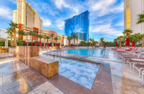 Las Vegas Apartment | StripViewSuites at Signature