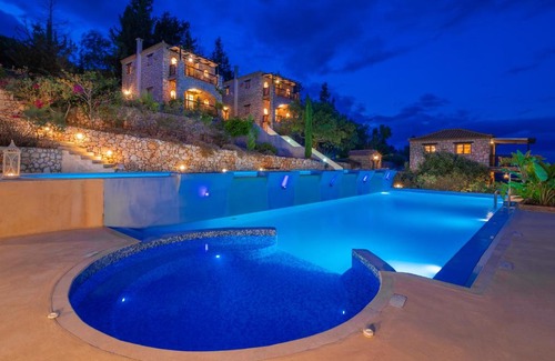 Skinaria House | Strofilia Authentic Villas
