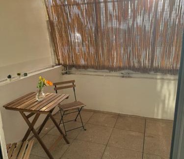 14th Arrondissement Apartment | Studio à Marseille avec Terrasse