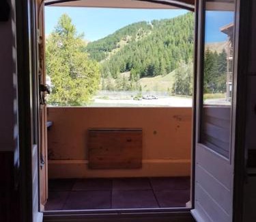 Allos Apartment | Studio 16m2 avec terrasse