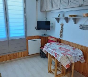 Allos Apartment | Studio 16m2 avec terrasse