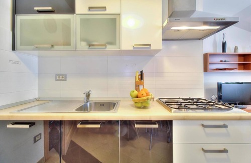 Katoro Apartment | Studio 200 m from the beach