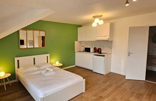 La Courneuve Apartment | Studio 20m2 Lumineux Avec Balcon - 2P