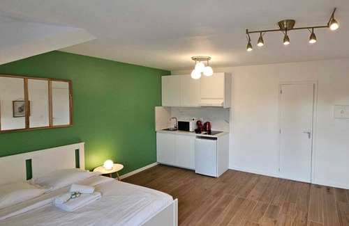 La Courneuve Apartment | Studio 20m2 Lumineux Avec Balcon - 2P