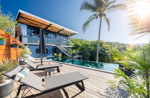Les Avirons Apartment | Studio Ananas - Vue mer et piscine partagée