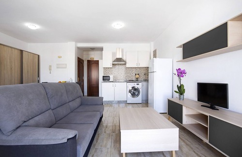 Puerto del Rosario Apartment | Studio Apartment Betty F in Central Location & with Wi-Fi