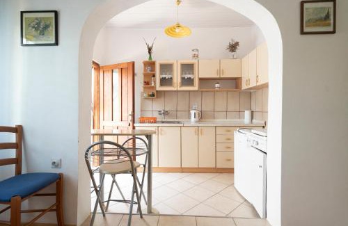 Gornji Karin Apartment | Studio Apartman Ema 2