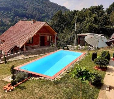 Ivanjica Apartment | Studio Apartman Skyline