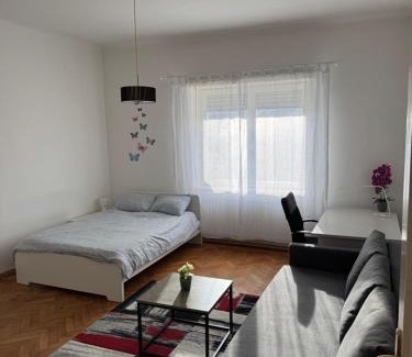 Zagreb Apartment | Studio Apartman Thalia