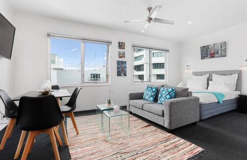 Auckland Central Business District Apartment | Studio Apartment on Princes Wharf
