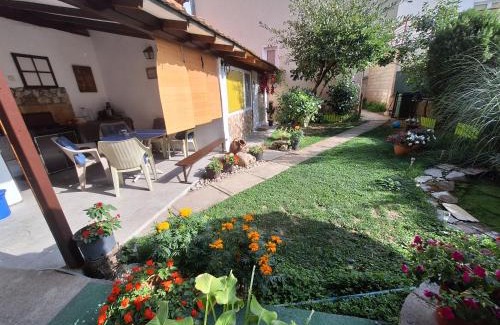 Ohrid Apartment | Studio Apartment ROOM 88 Yellow