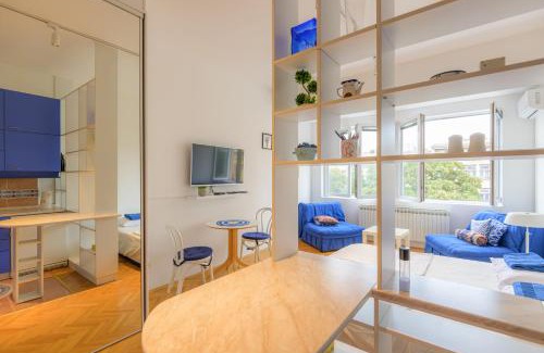 Old Town Apartment | STUDIO APARTMENT SiLVER