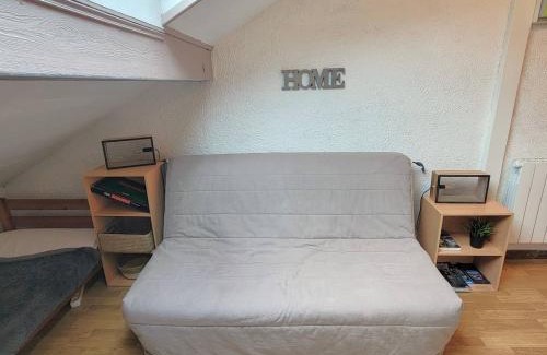 Saint-Leger-les-Melezes Apartment | Studio au pied des pistes, parking, 2/3 pers. - FR-1-393-173