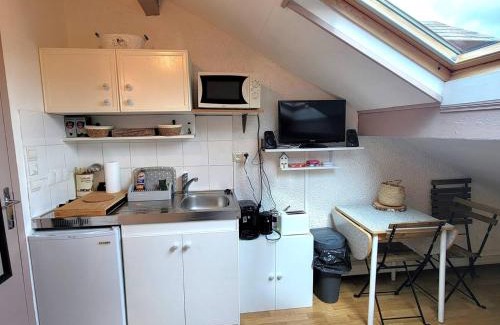 Saint-Leger-les-Melezes Apartment | Studio au pied des pistes, parking, 2/3 pers. - FR-1-393-173