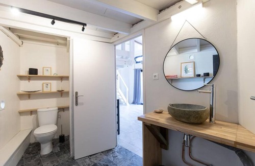 Saint-Leu Apartment | Studio By KAZUBUNTU