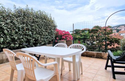 Banyuls-sur-Mer Apartment | Studio cabine à Banyuls-sur-Mer, terrasse, parking privé, proche centre-ville et plage - FR-1-309-277