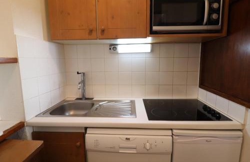 Val Claret Apartment | Studio cabine 4 pers·Pied des Pistes·Balcon - FR-1-502-580
