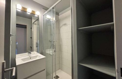 La Croix des Gardes Apartment | Studio cabine 5 pers, piscine, tennis, parking - Cannes la Bocca - FR-1-609-102