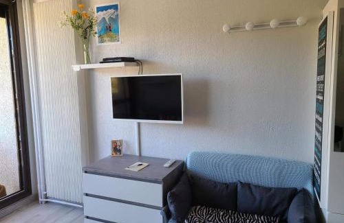 Villard-de-Lans Apartment | Studio cabine au pied des pistes – 4 pers, balcon - FR-1-689-150