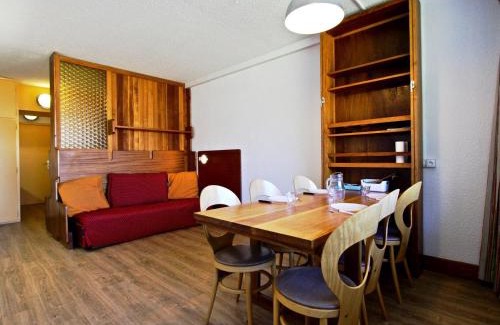 Chamrousse Apartment | Studio cabine au pied des pistes avec piscine - FR-1-549-7