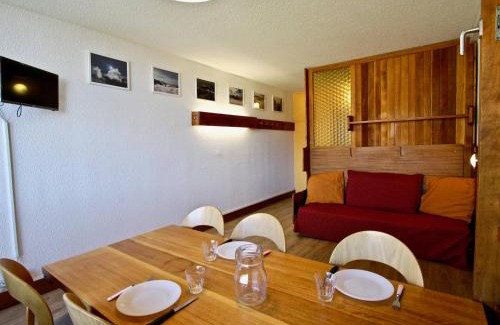 Chamrousse Apartment | Studio cabine au pied des pistes avec piscine - FR-1-549-7