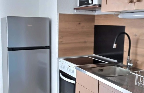 Valras-Plage Apartment | Studio-cabine cosy avec piscine