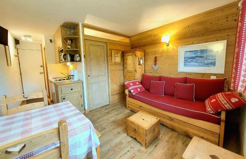 Plagne Villages Apartment | Studio-cabine rénové, ski-aux-pieds, balcon sud, 4 pers, Plagne Villages, centre station - FR-1-351-29