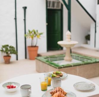 La Orotava Apartment | Studio Canario with patio - Casa del Indiano