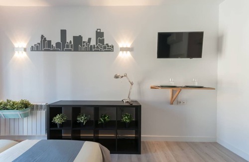 Embajadores Apartment | ***Studio Centre-La Latina-Sol-WiFi, A/C***