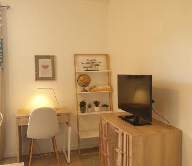 Glaciere - Montmein Apartment | Studio chaleureux proche métro B