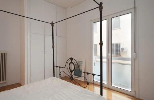 Ilisia Apartment | Studio close to Athens centre, fast internet.