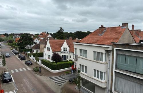 Knokke Apartment | Studio Cos Cabane