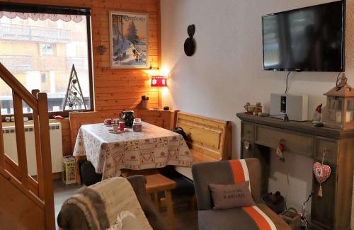 Beaufort Apartment | Studio cosy avec mezzanine, 27m², 2/3 pers, Équipé, Wifi, Balcon, Proche ski et commerces - FR-1-342-293