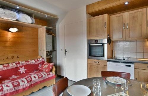 Les Gets Apartment | Studio cosy centre-village avec balcon, parking, cuisine équipée - FR-1-685-50