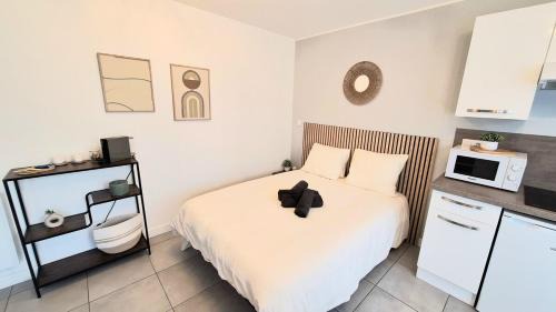 Bollee Apartment | Studio Cosy et Élégant avec place privée